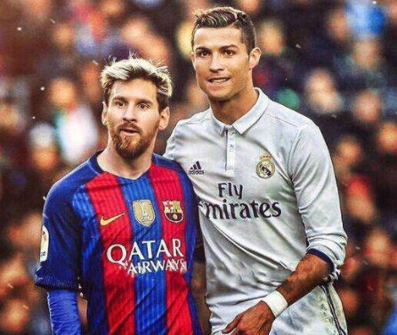 越来越大了，泰州高速口已经搭好巨幅“苏超”冠军标语（泰州高速口挂起巨幅“苏超”冠军标语，声势再升级）