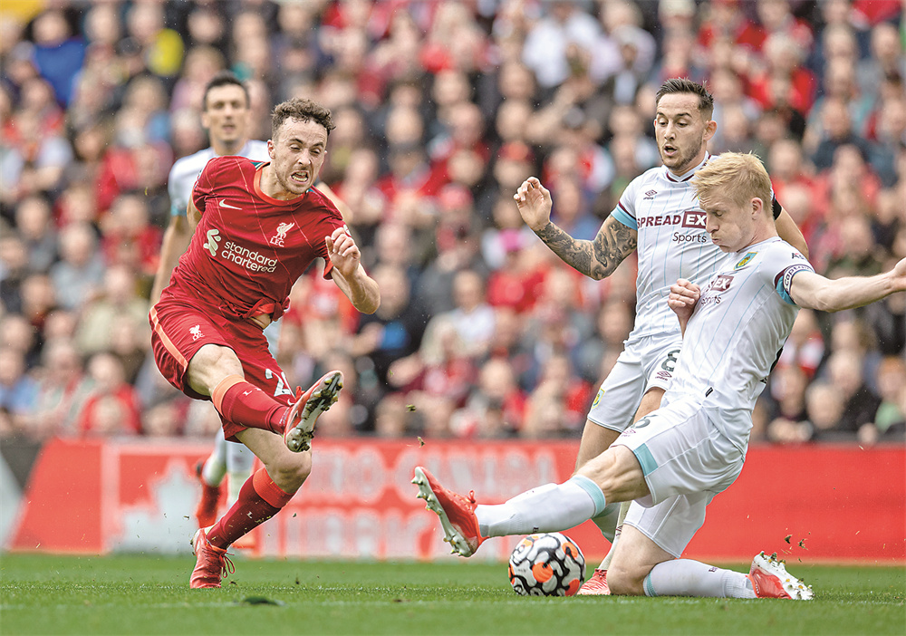 米体：劳塔罗近6个月奔波10.4万公里参加比赛，能绕地球三圈（米体：劳塔罗近半年参赛旅程达10.4万公里，相当于绕地球三圈）