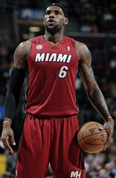 TA评2026世界杯百大球星：姆巴佩居首，梅西第8、C罗第25（TA发布2026世界杯百大球星榜：姆巴佩第1，梅西第8，C罗第25）