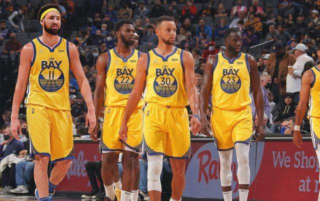 交易来墨菲？开拓者电台打趣：当初选科沃德就不需要墨菲了（传闻追墨菲？开拓者电台调侃：早选科沃德就不用折腾了）