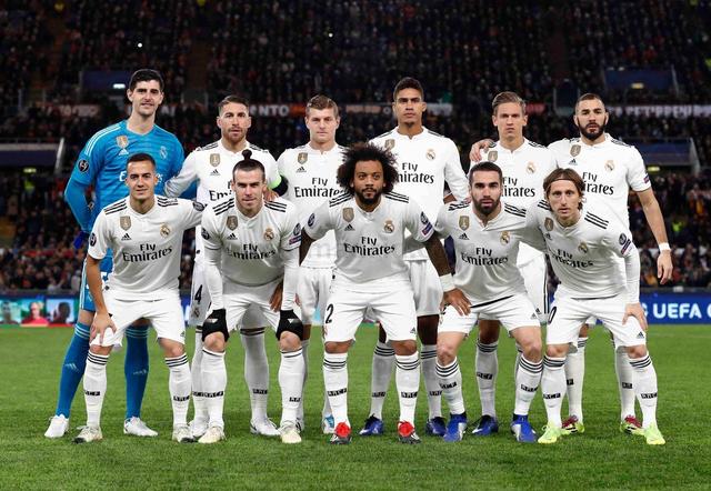 广州足球名宿温志军携手多名现役球员体验盲人足球（广州足坛名宿温志军联合多名现役球员走进盲人足球）