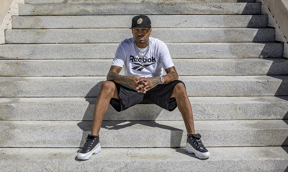 卡萨诺：卡拉格谈萨拉赫之前应该先漱口，他每次说话都在胡扯（卡萨诺痛斥卡拉格：谈萨拉赫前先漱口，他每次发言都是胡扯）