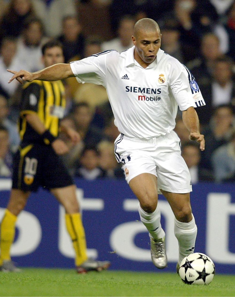 皇家马德里备战塞尔塔：伤病困扰下的关键之战（伤病潮下的关键一役：皇马迎战塞尔塔）