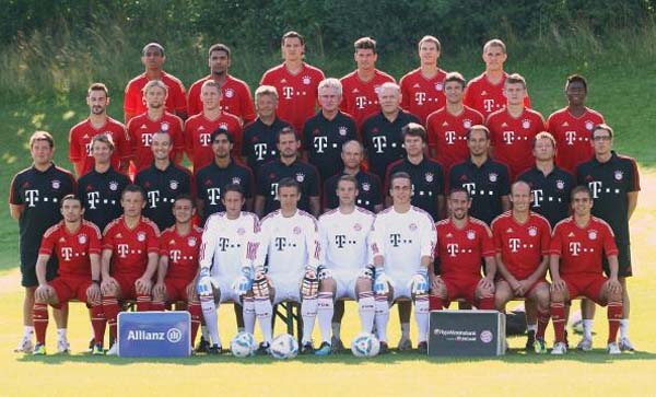 下半场心态爆炸！埃迪11中5得到11分10篮板6犯离场（下半场心态崩盘！埃迪11投5中拿下11分10篮板，6犯毕业）