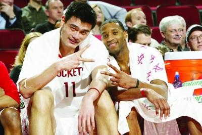 Ame：我生病了状态不好，感觉选手之间的配合沟通有点烂（Ame：身体抱恙状态欠佳，队内配合与沟通不够理想）