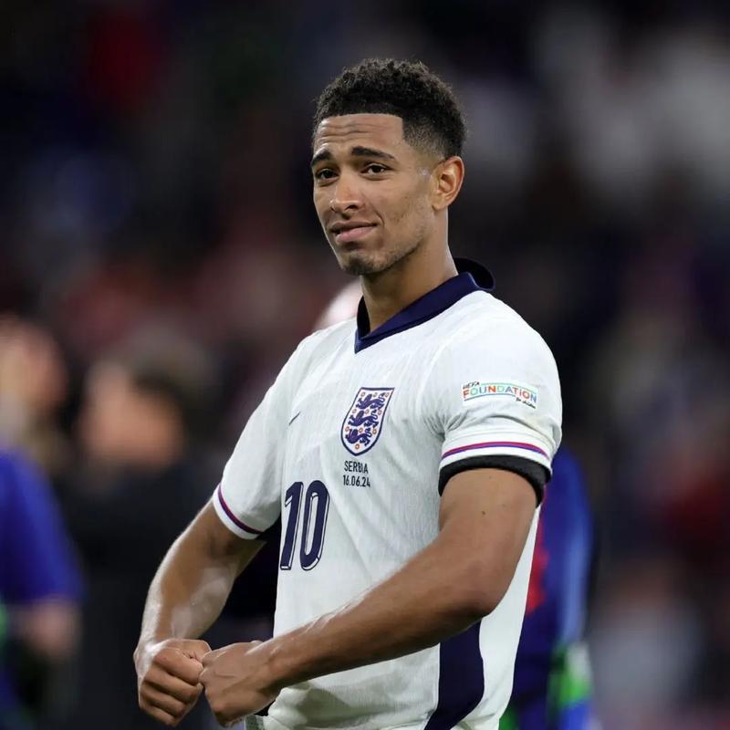 25中14高效命中率，穆雷火力全开（穆雷状态爆棚，25投14中效率惊人）