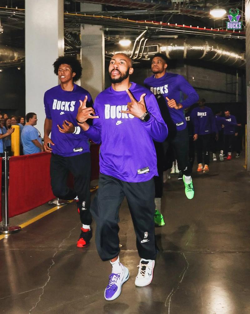 NBA：太阳击败篮网 杜兰特砍下全场最高分（NBA：杜兰特轰全场最高分 太阳力克篮网）