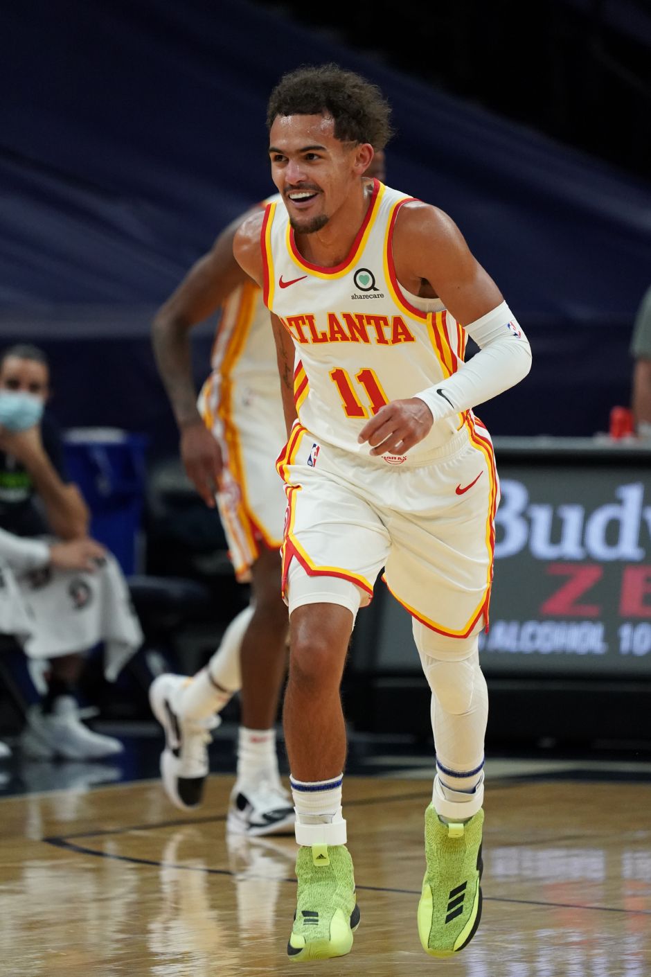 舍甫琴科：我热爱圣西罗，收购它对米兰和意大利足球都很重要（舍甫琴科：我钟情圣西罗，买下它对米兰与意大利足球至关重要）