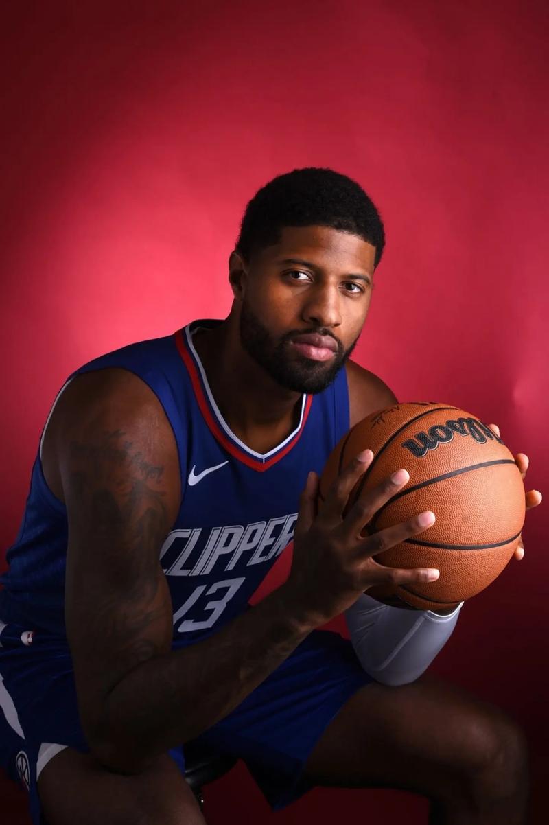 切尔西久攻不下憾平（切尔西久攻无果，遗憾战平）