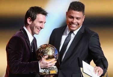 半场战报：阿贾克斯0-0加拉塔萨雷，双方破门乏术（半场速报：阿贾克斯0-0加拉塔萨雷，互交白卷）