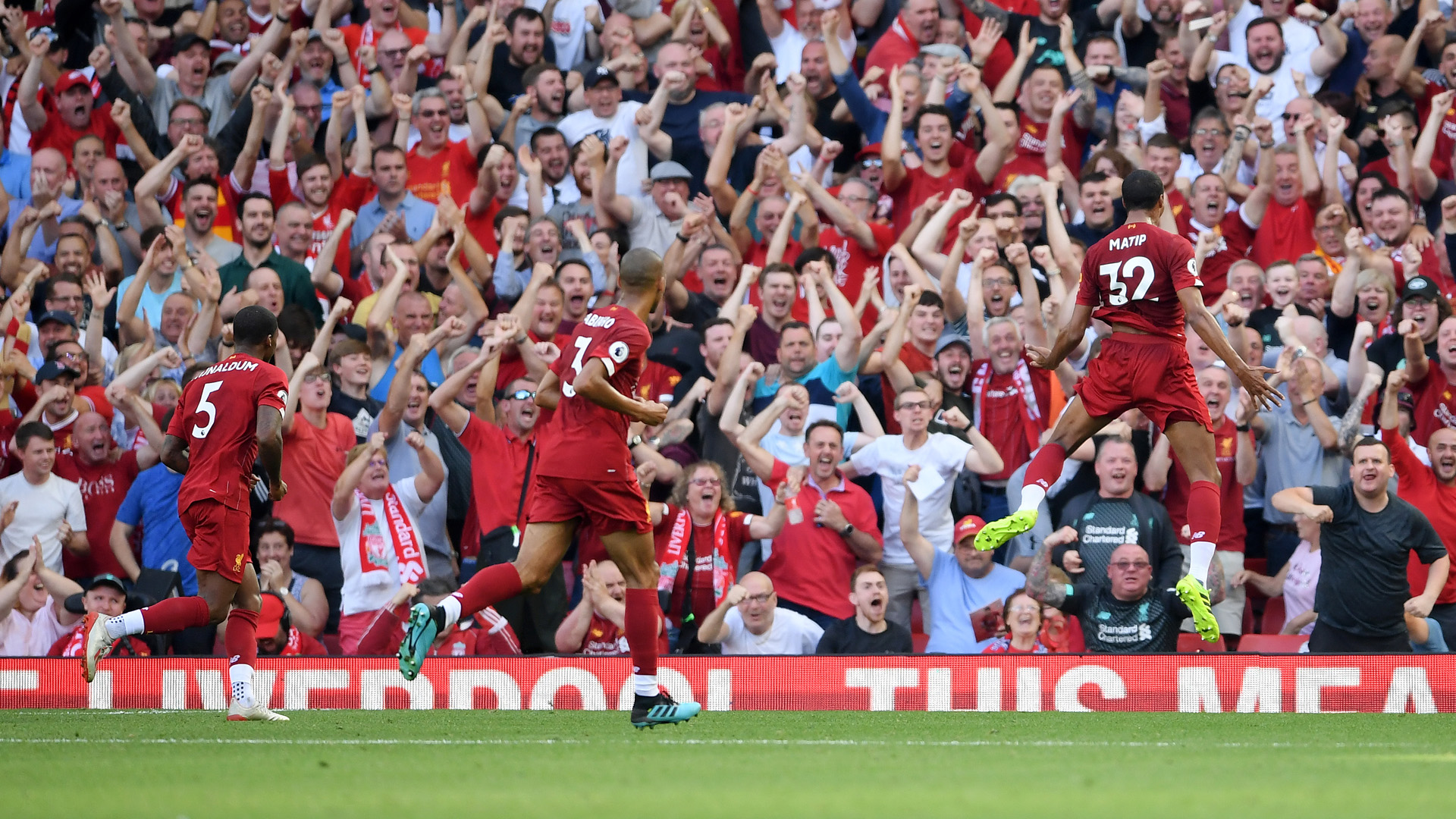 拉奥斯评皇马争议战主裁：金特罗在比赛中缺乏应有的情绪平衡（拉奥斯谈皇马争议战：主裁金特罗情绪管理不到位）