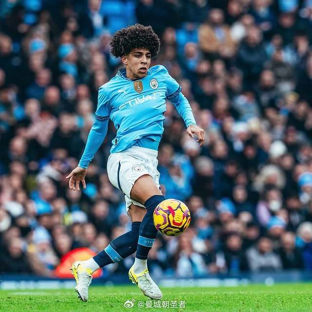 赫伯特·琼斯的篮球生涯回顾（赫伯特·琼斯篮球生涯盘点）