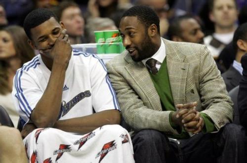 杜兰特：作为强队必须承受高压，失利磨砺意志让我们更强大（杜兰特：强队必须扛住压力，失败的磨砺让我们更加强大）