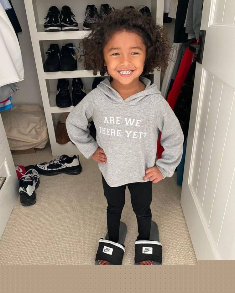 法国杯战报：登贝莱传射，拉莫斯双响，巴黎4-0丰特奈文迪（法国杯：登贝莱传射建功，拉莫斯梅开二度，巴黎4-0完胜丰特奈文迪）