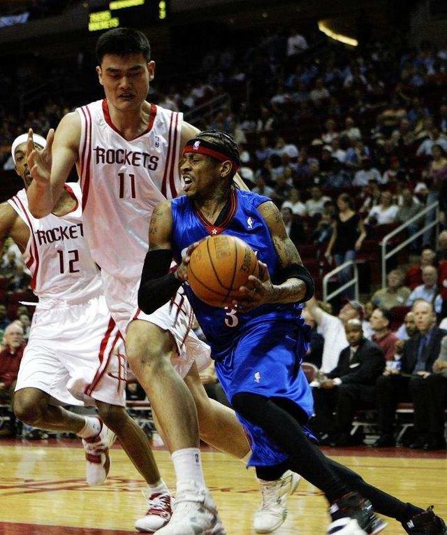 曼联冬窗寻找中场，瞄准加拉格尔欲低成本补强（曼联冬窗补强中场，加拉格尔成低价目标）