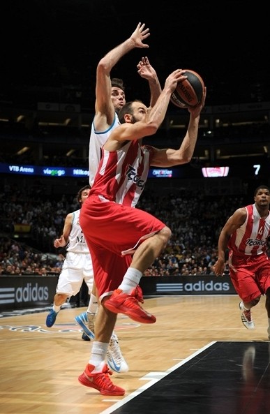 4年3次重伤仍能成首轮秀！塔图姆亲承不如他，如今却在打CBA（4年三次重伤仍跻身首轮！塔图姆曾自认不及他，如今却征战CBA）