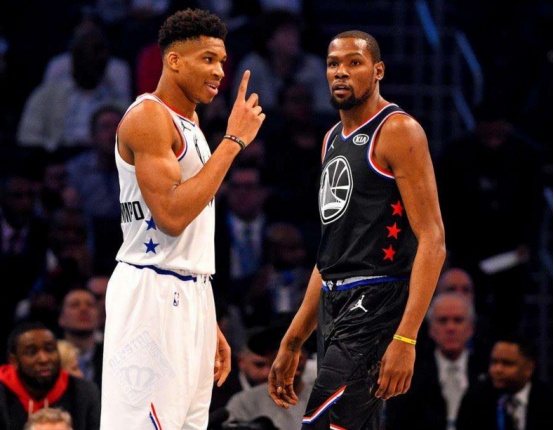 拉斯帕多里：巴萨与皇马都非常强大，但我觉得马竞同样出色（拉斯帕多里：巴萨皇马实力顶尖，马竞也不遑多让）