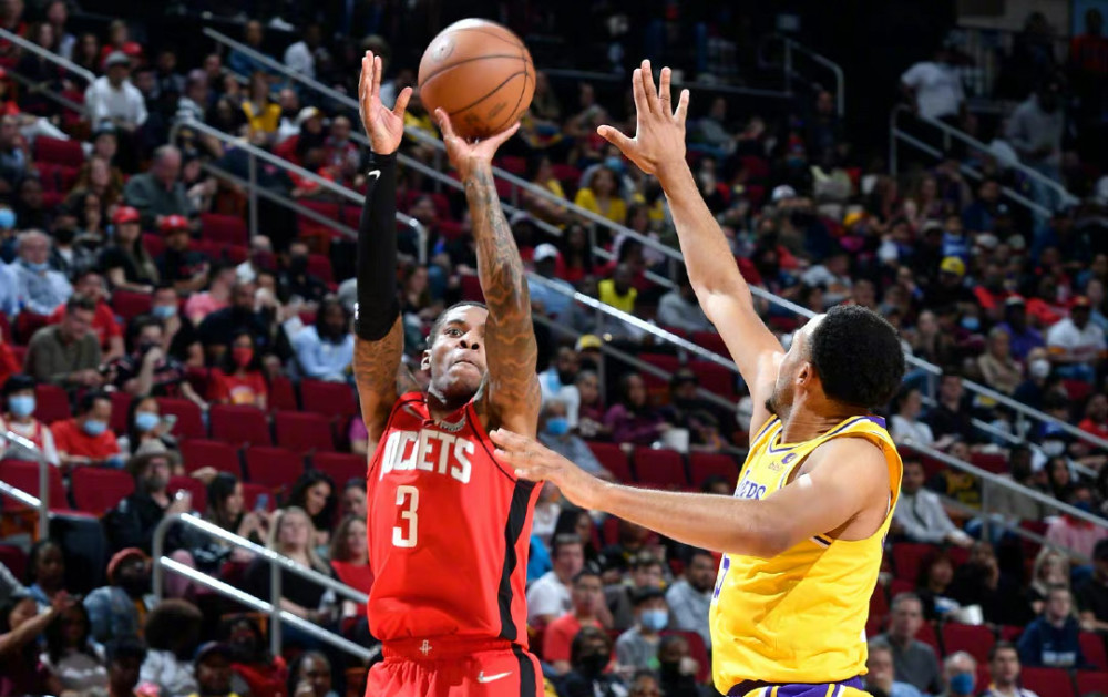 尹鸿博感谢国足官方祝福：能为国征战是我此生最大骄傲和荣耀（尹鸿博致谢国足官方祝福：为国出战是我一生最大的荣誉与骄傲）